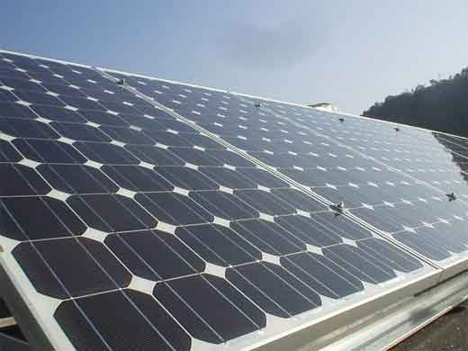 [pannelli_fotovoltaici[1][4].jpg]