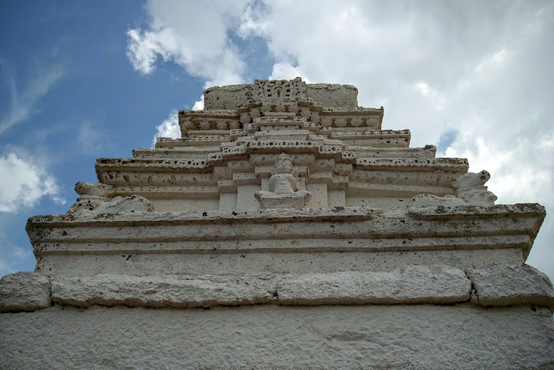 Towards the Sky : Revana Siddeshwara Betta Towards the Sky : Revana Siddeshwara Betta