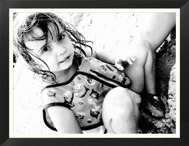[FotoSketcher - Emily pencil draw b-w[3].jpg]