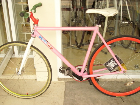 Pink fixed gear