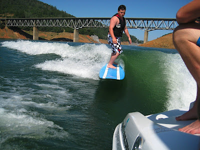 good pic of tim, GREAT pic of wake, so clean.
