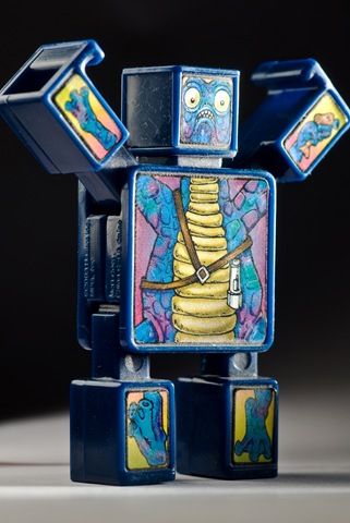 [happy meal toy (2 of 2)[4].jpg]