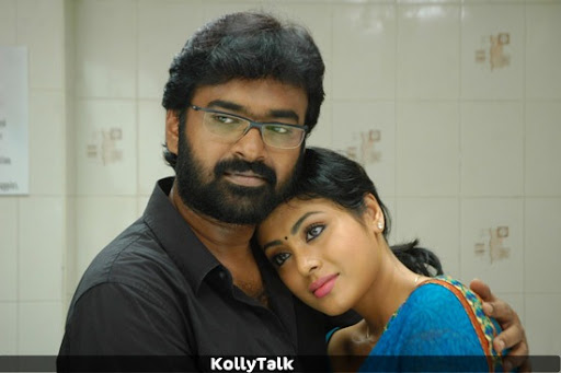 Mandhira Punnagai Movie stills 2