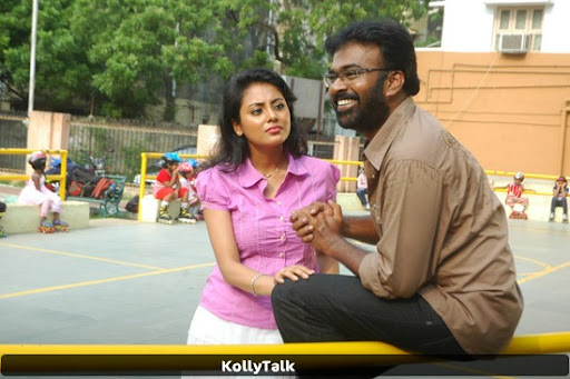 Mandhira Punnagai Movie stills 4