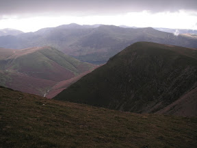 Descent of Crag Hill towards Wandhope