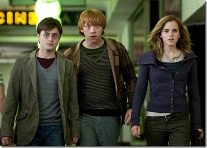 harry-potter-daniel-radcliffe-rony-rupert-grint-e-hermione-emma-watson-enfrentam-desafios-decisivos-em-harry-potter-e-as-reliquias-da-morte-1269272743470_560x400 harry-potter-daniel-radcliffe-rony-rupert-grint-e-hermione-emma-watson-enfrentam-desafios-decisivos-em-harry-potter-e-as-reliquias-da-morte-1269272743470_560x400