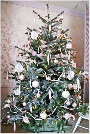 Just Jeanette: Klein lichtje in de kerstboom...