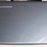 The lid has a nice finish. There is a slight design on the surface too, which is not really visible in this picture