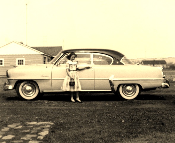 [Karen by car 1956[5].jpg]