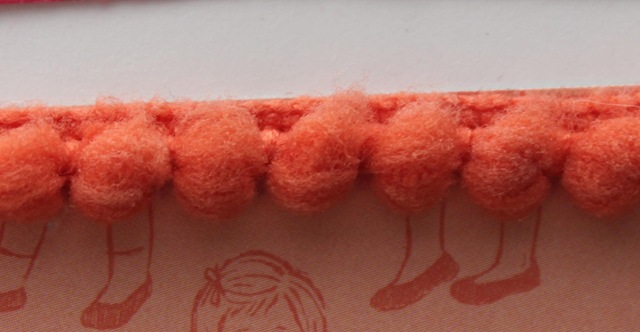 [pompom trim[3].jpg]