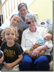 2007-Alvie's birth-Ashton, Sarah, Linda, Grandma, Alvie