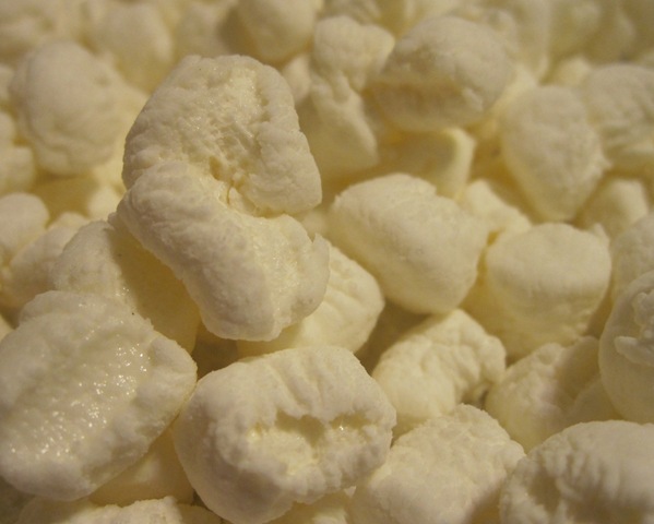 [marshmallow popcorn[5].jpg]