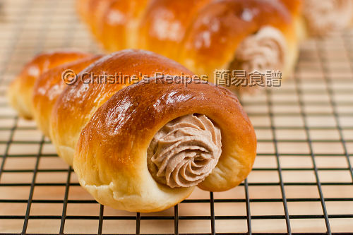 Custard Horn