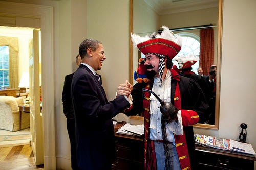[obamapirate[2].jpg]