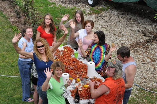 Crawfish+boil+cake