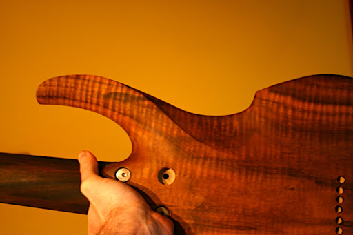 Waist cut detail.