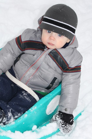 [12-30-09 sledding (19)[2].jpg]