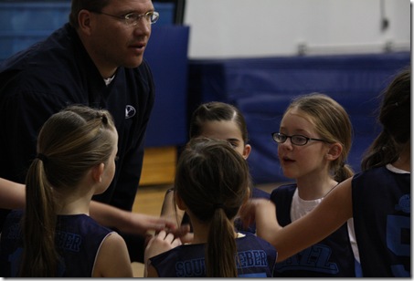 11-25-09 basketball - Chloe (14)