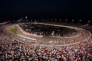 [Field races first lap[5].jpg]