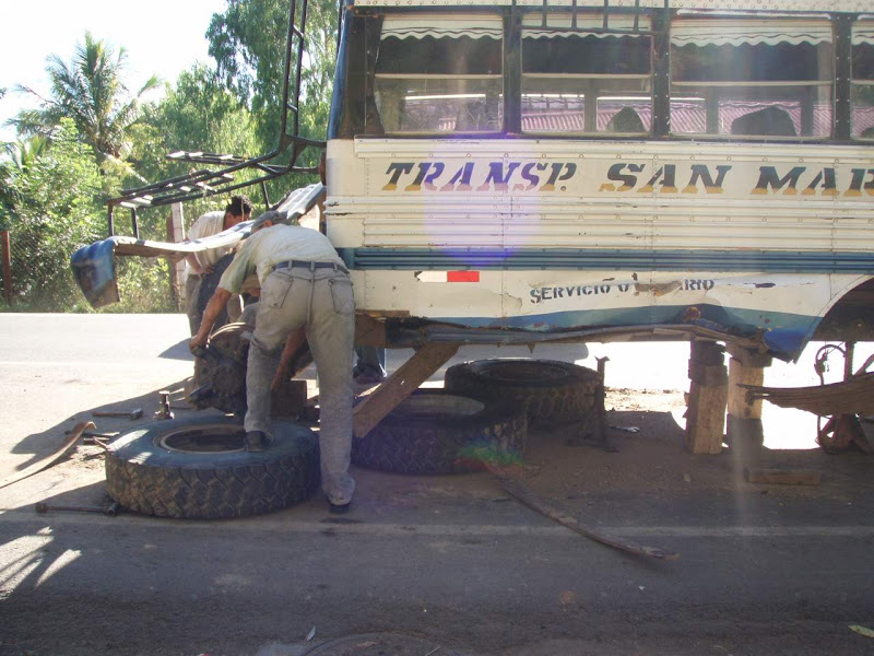 PC110954_bus_accident.JPG