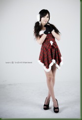Kim-In-Ae-Christmas-Dress-06