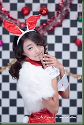 Park-Hyun-Sun-Santa-Bunny-04