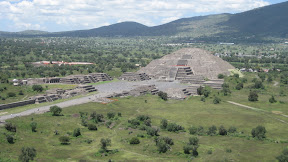 Looking towards the Moon pyramid from the Sun pyramid