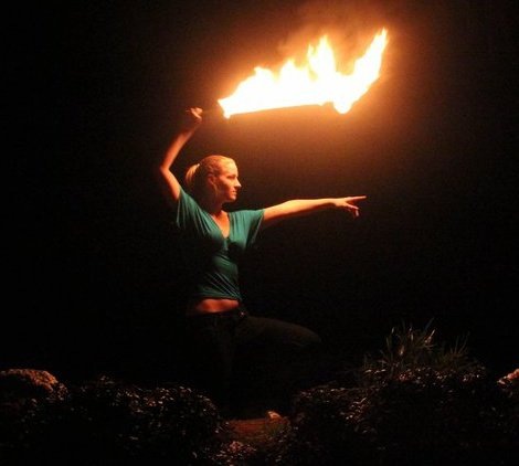 [Fire sword[4].jpg]