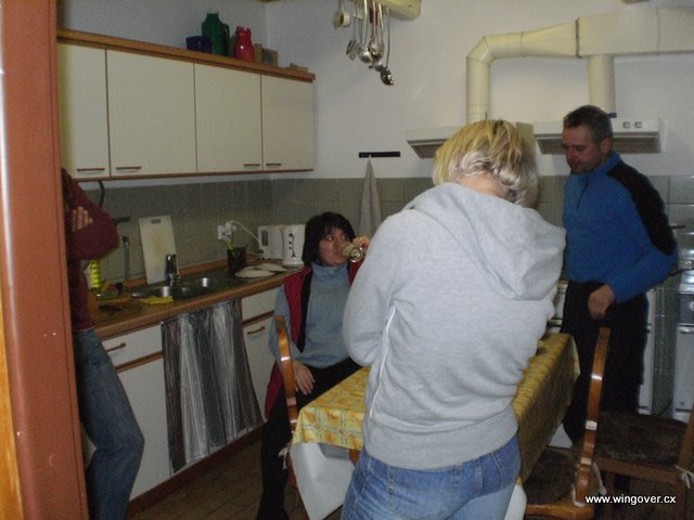 v kuchyni