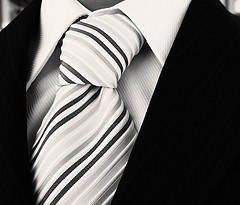 [suit[3].jpg]