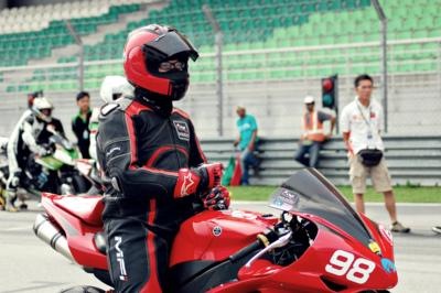 [DSC_0216edit_400x266[2].jpg]