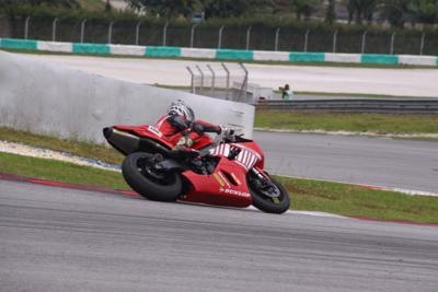[IMG_0311_400x267[2].jpg]