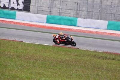 [IMG_0326_400x267[2].jpg]