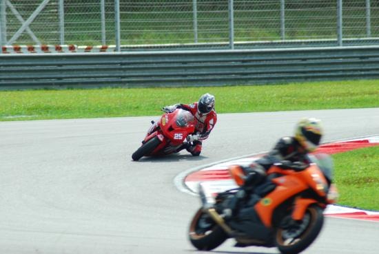 [DSC_0414_550x369[2].jpg]