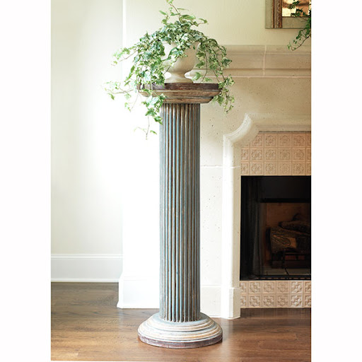 Alter pillar Wisteria