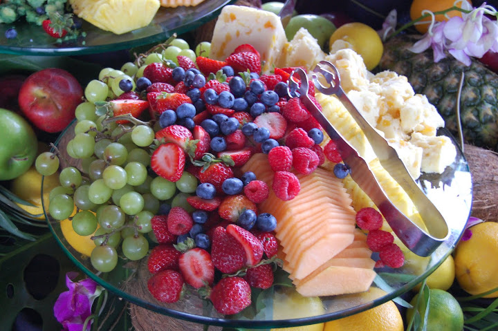 Fruit and cheese appetizers