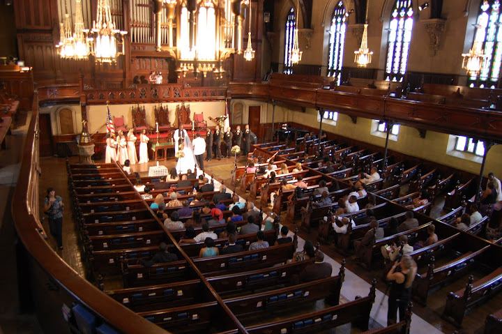 Fort Street Presbyterian Detroit wedding