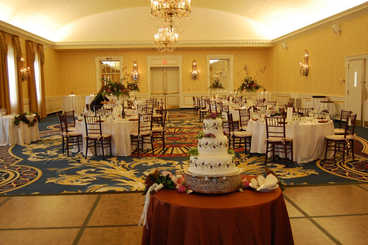 Dearborn Inn wedding Alexandria room