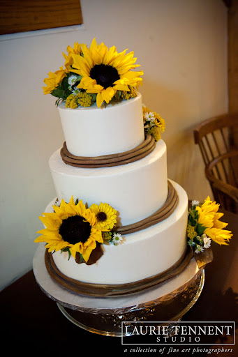 sunflower wedding cake