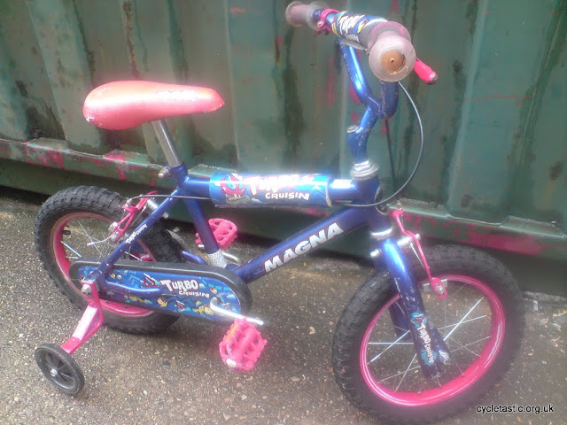 Selling - Magna Turbo Cruisin 12inch 3-5yrs.JPG