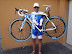Pinarello Prince Bleu, avec Mavic personalis&Atilde;&fnof;&AElig;&rsquo;&Atilde;&sbquo;&Acirc;&copy; PPrince et la tenue Pinarello. P&Atilde;&fnof;&AElig;&rsquo;&Atilde;&sbquo;&Acirc;&copy;riph&Atilde;&fnof;&AElig;&rsquo;&Atilde;&sbquo;&Acirc;&copy;rique Most, groupe Dura ace.