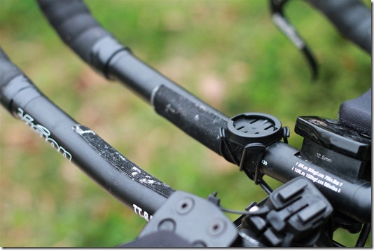 Edge 500 mount system on triathlon bike aerobars