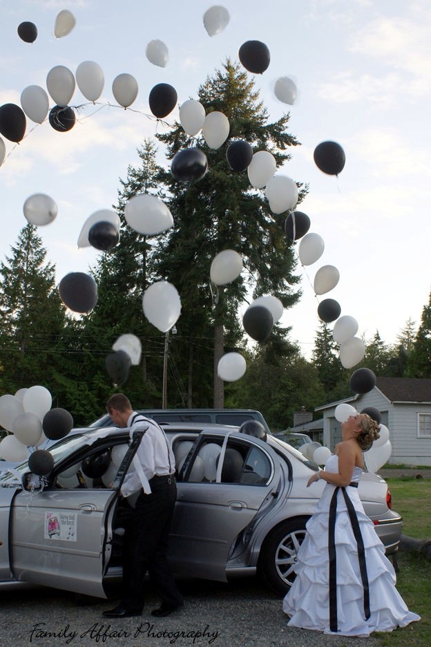 [AK25 wedding balloons[2].jpg]