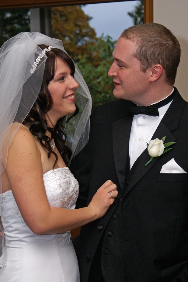 [LJ2127copy3.jpg]