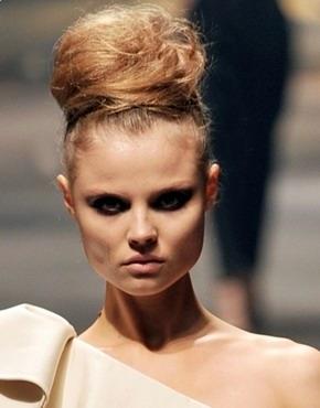 2011 Spring Hairstyle High-Buns