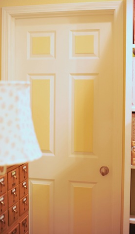 [Close the door[4].jpg]
