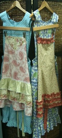 [vintageaprons[4].jpg]