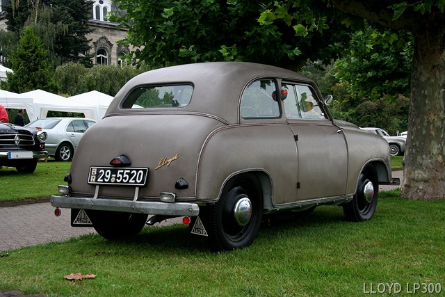 [LLOYD LP 300[20].jpg]