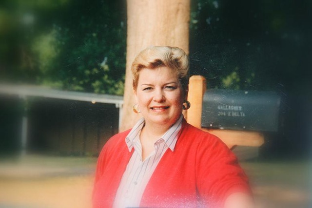 [Mom 004-2[4].jpg]