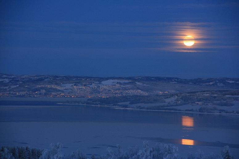 [morningmoon[4].jpg]